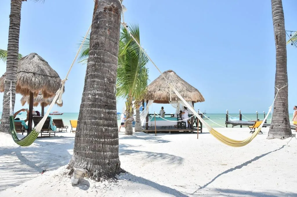 Sports and Entertainment, Amaita Beach Hotel, Cancun Area