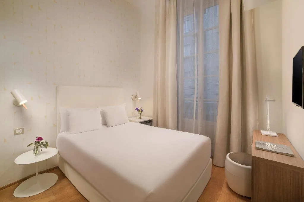 Room, Avani Palazzo Moscova Milan Hotel, Milan