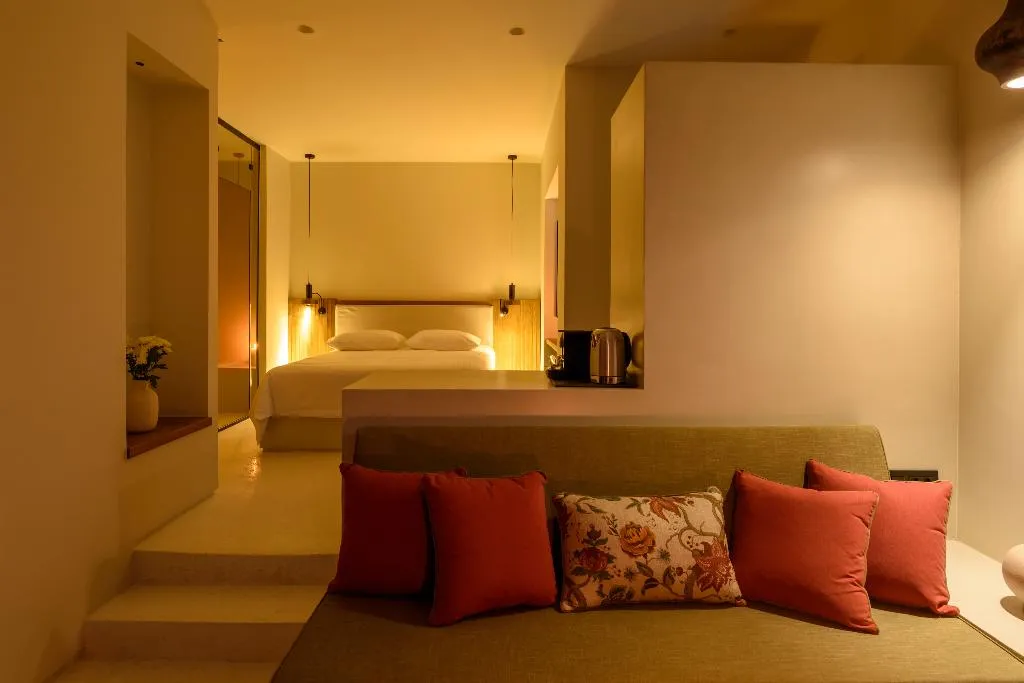SUITE PREMIUM Room, Potnia Theron Suites, Santorini