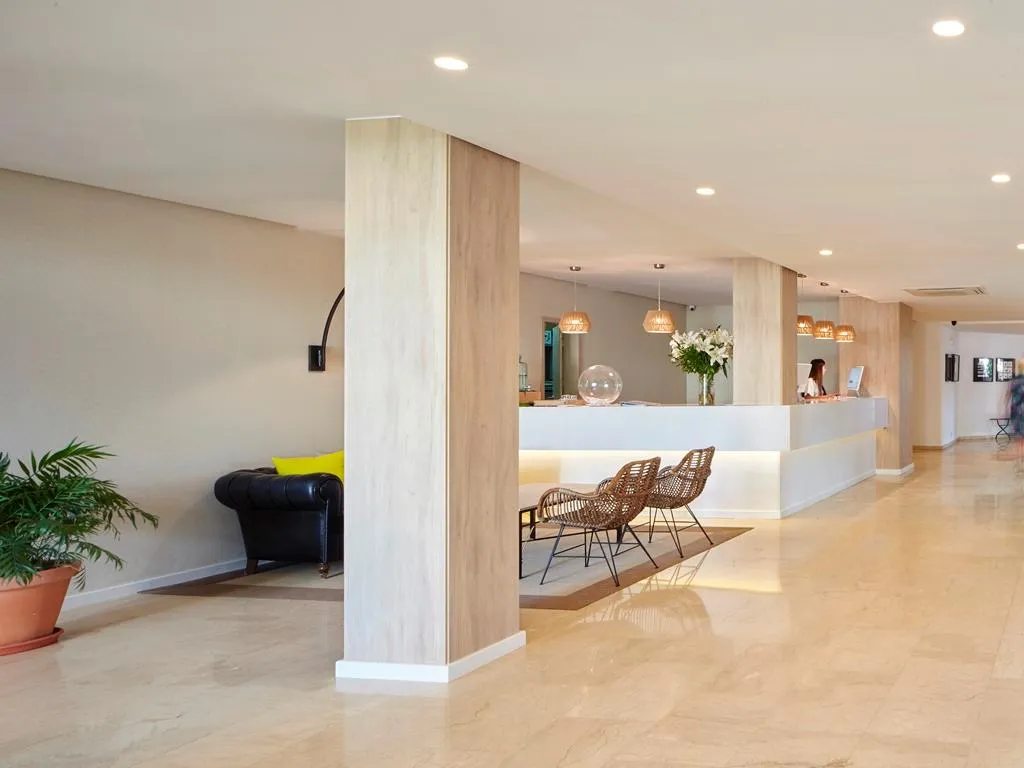 Lobby, Tres Torres, Ibiza