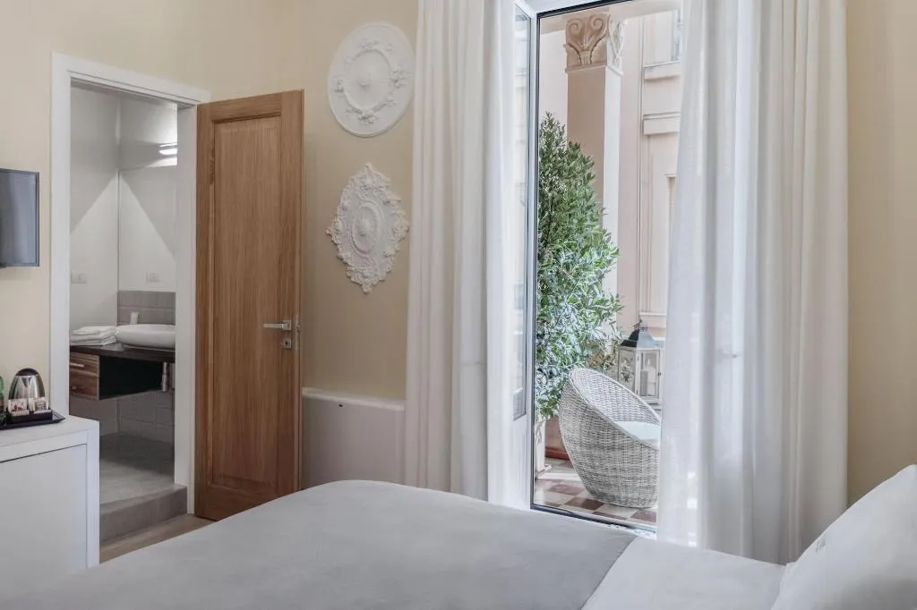 Room, Euterpe L.H.T., Catania