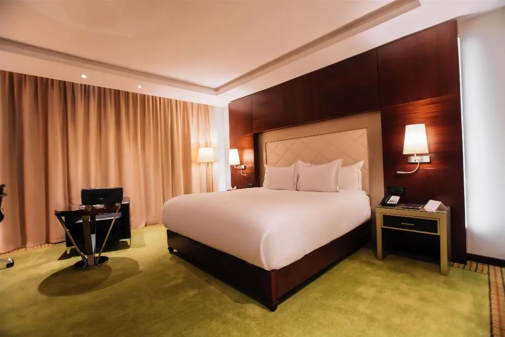 DOUBLE DELUXE KING BED Room, DoubleTree by Hilton Casablanca City Centre, Casablanca
