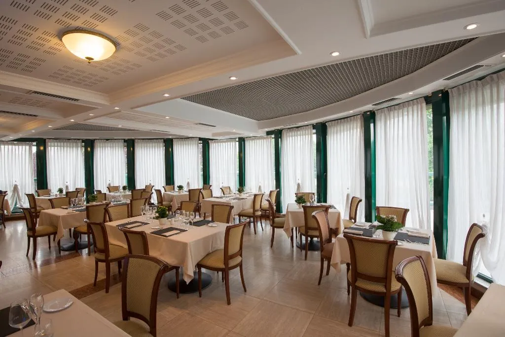 Restaurant, Just Hotel Saronno, Milan