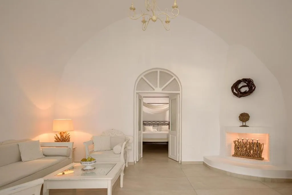 Room, Kamares Apartments, Santorini