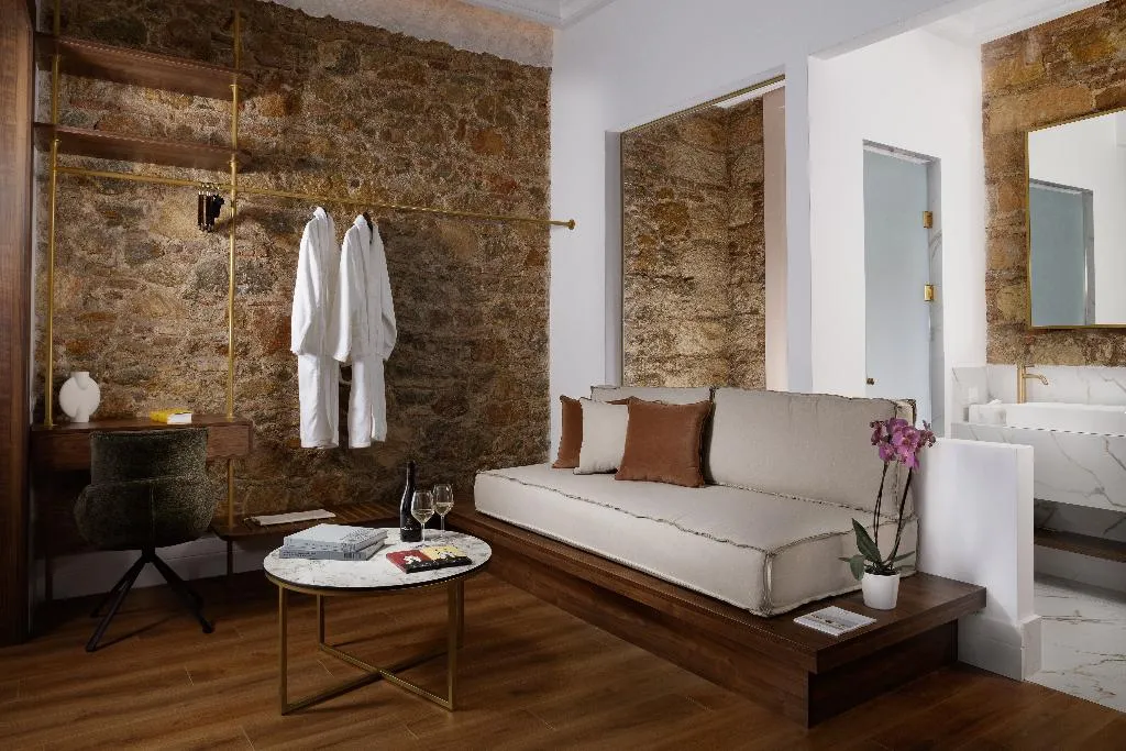 SUITE CITY VIEW Room, La Divina, Athens