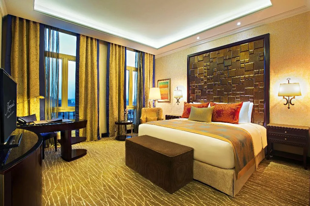 Room DELUXE Room, Kempinski Palace Cairo, Cairo