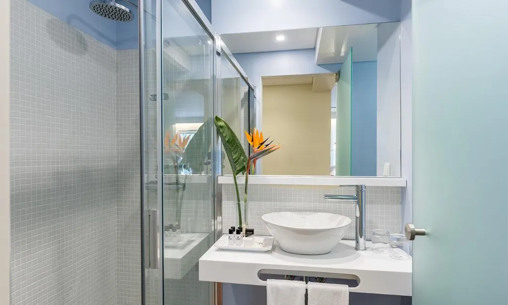 DOUBLE DELUXE SUPERIOR Room, Pestana Churchill Bay Pousada & Historic Hotel, Madeira