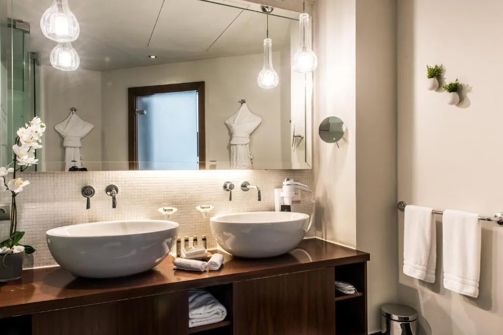 Double or Twin QUEEN SIZE BED Room, Kenzi Tower, Casablanca