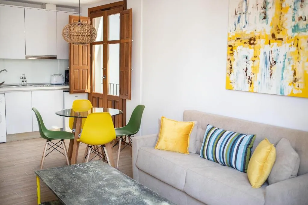 Room, Feelathome Ma Rtires Apartments, Costa Del Sol