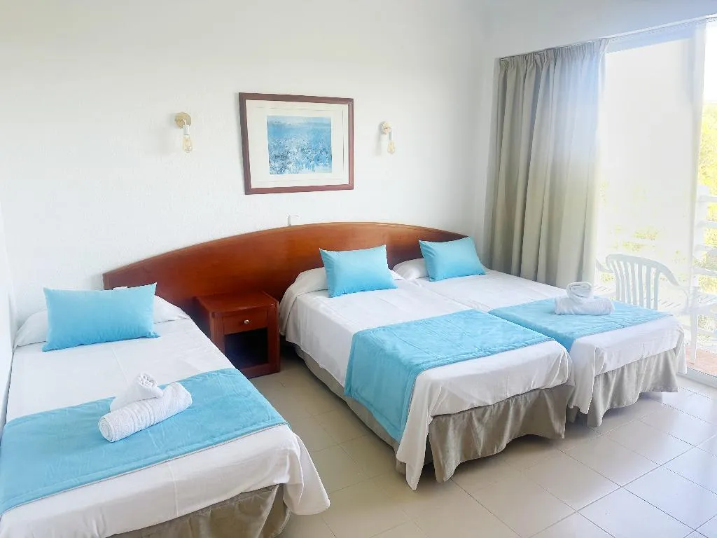 Double or Twin CAPACITY 3 Room, Hotel Selva Arenal, Majorca