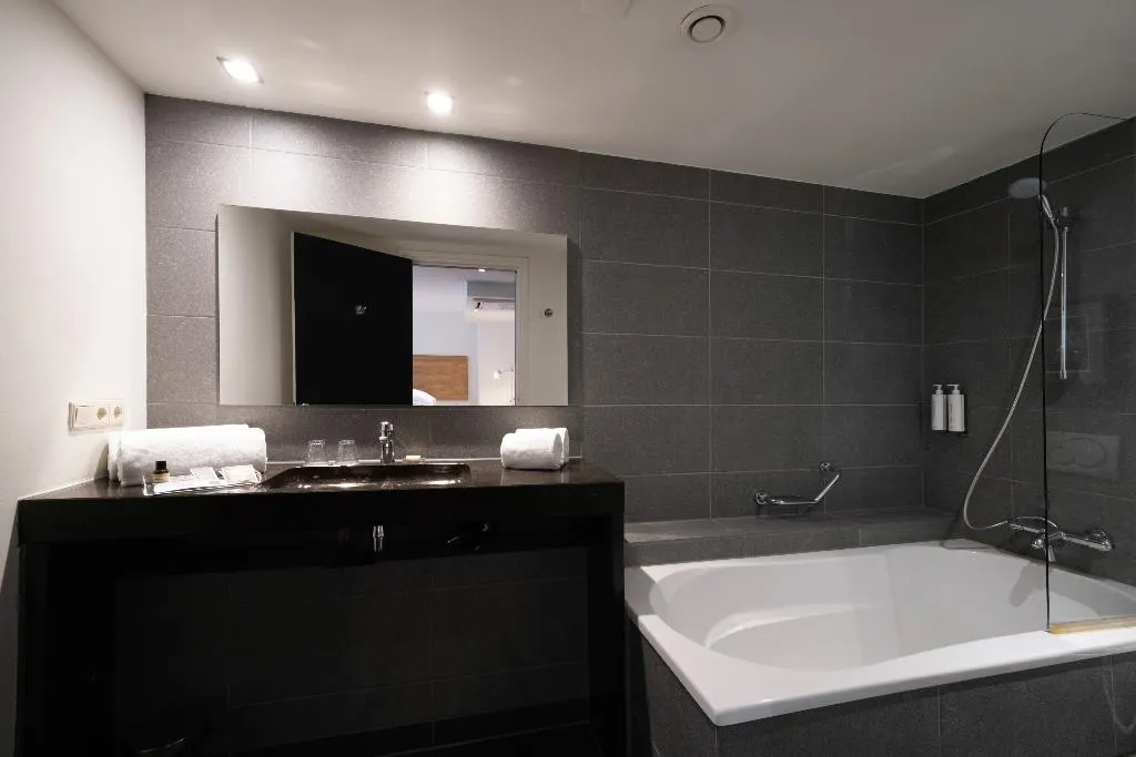 DOUBLE SINGLE USE STANDARD Room, Catalonia Vondel Amsterdam, Amsterdam