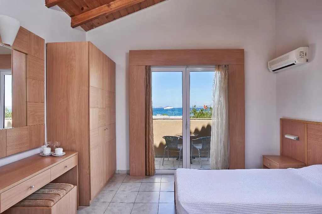Room, White Olive Marine Aquapark, Kos
