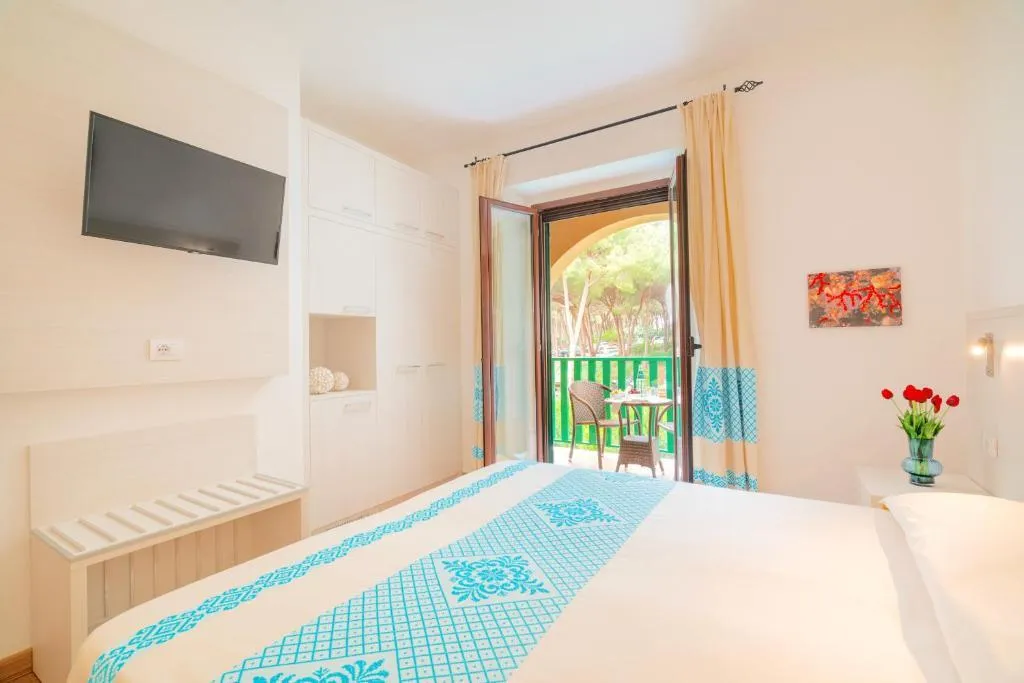 FAMILY ROOM GARDEN VIEW Room, Hotel Dei Pini, Alghero