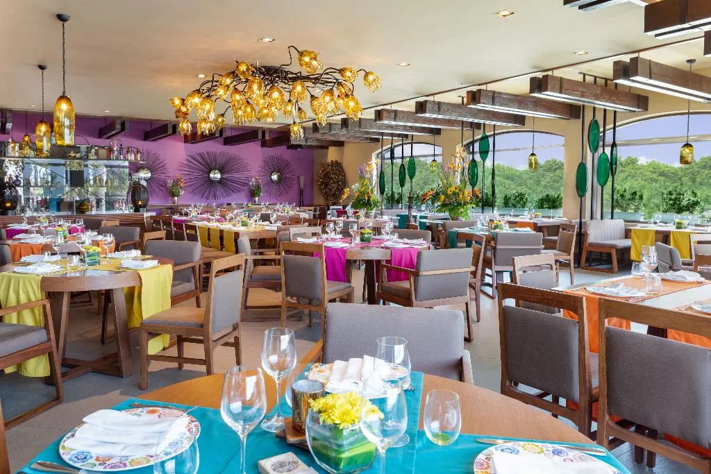 Restaurant, Holiday Inn Club Vacations Grand Residences All In, Cancun Area