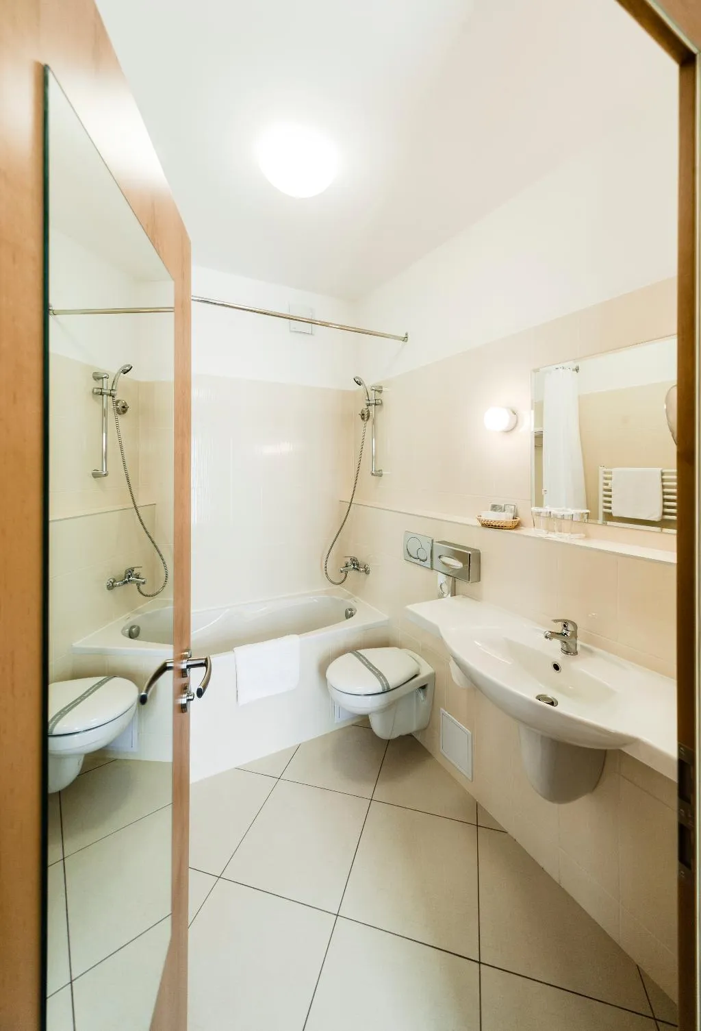 DOUBLE STANDARD Room, Archibald at the Charles Bridge, Prague