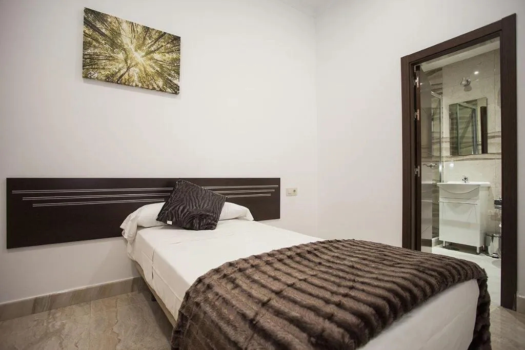 Room, Hostal Rincon De Sol, Madrid