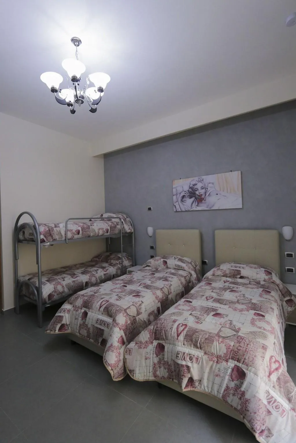 Room, Donn'Anna Bed & Breakfast, Naples