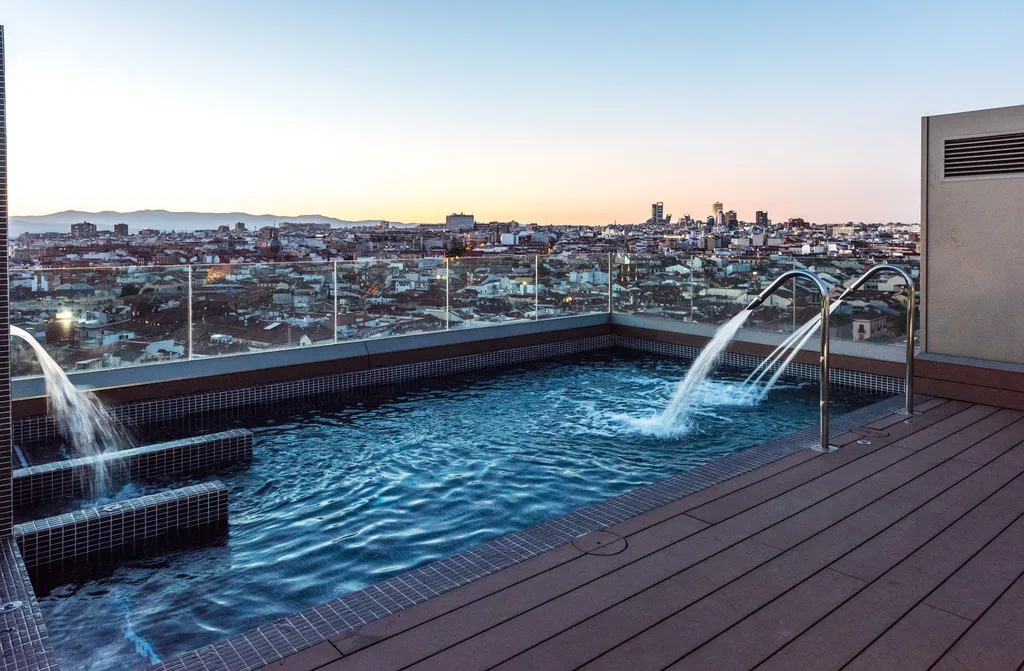 Pool, Gran Via Centric II, Madrid