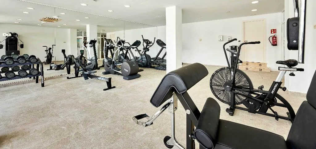 Sports and Entertainment, Hotel Globales Cala Viñas Adults Only +16, Majorca