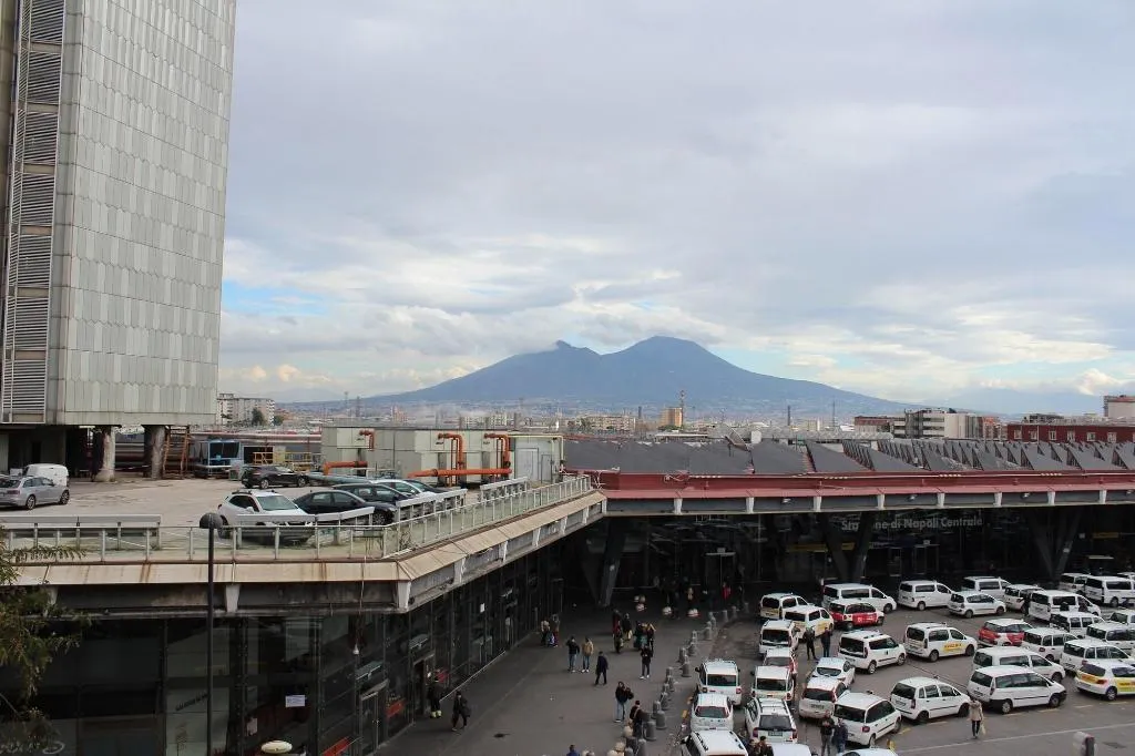 Room, B B Metropolitan, Naples