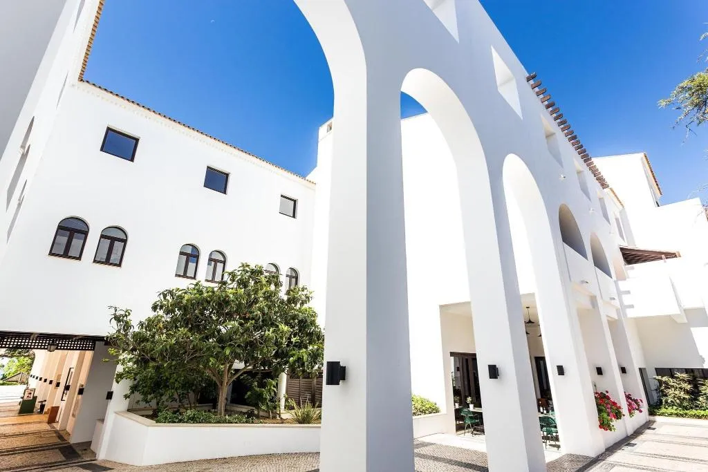 General view, Pine Cliffs Resort, Algarve