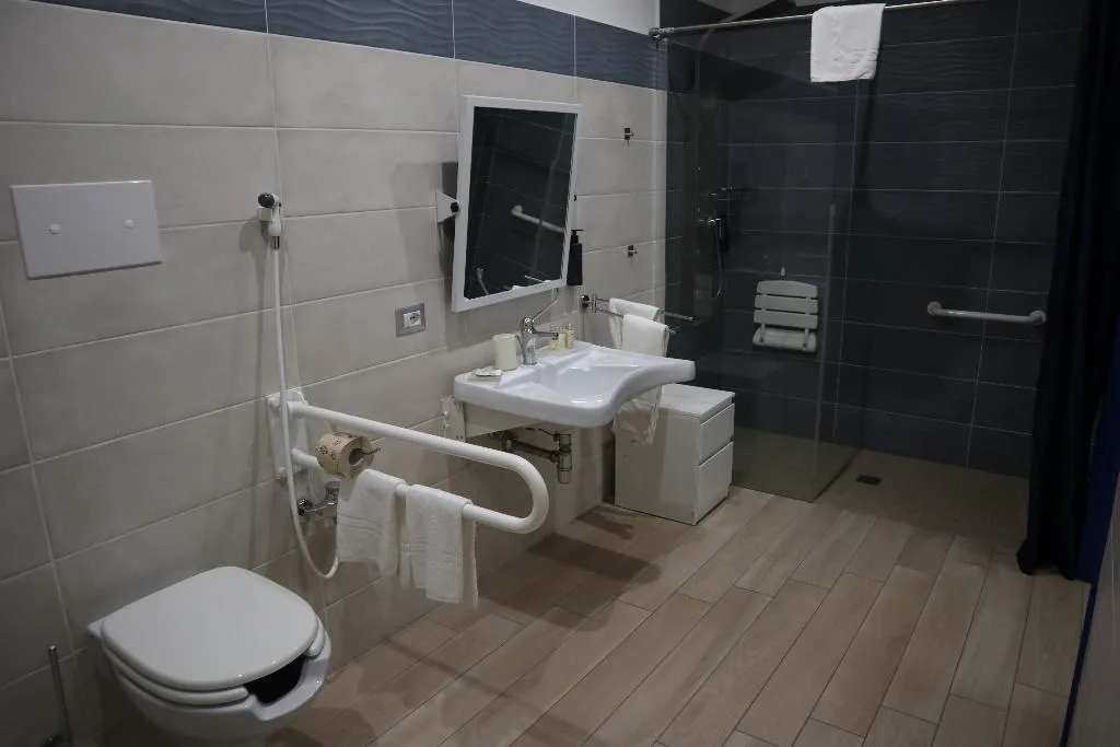 DOUBLE SUPERIOR WITH BALCONY Room, Karma Resort, Catania