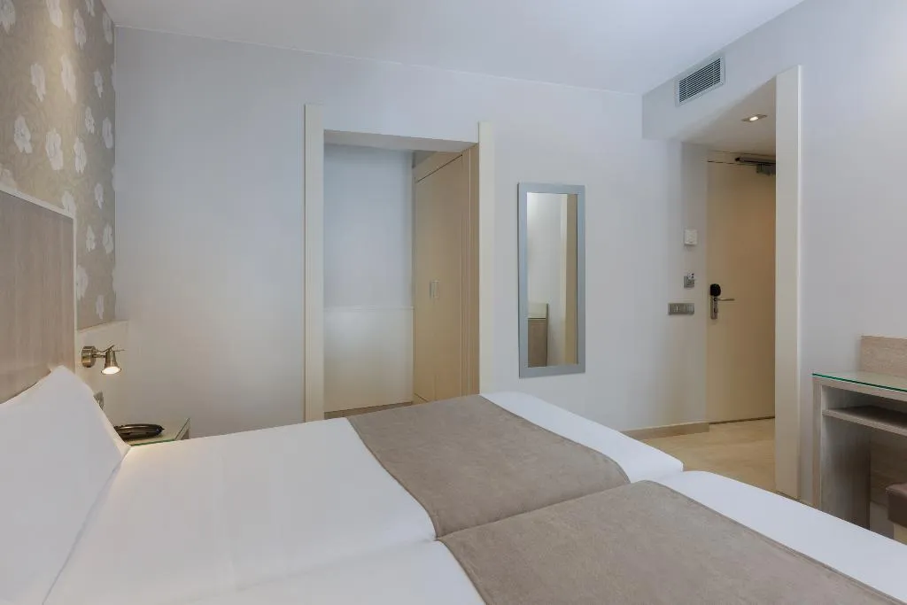 DOUBLE STANDARD Room, Santa Marta, Barcelona
