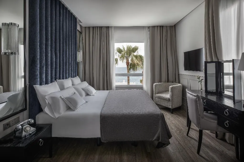 Double or Twin DELUXE Room, MiM Ibiza by Melia Collection, Ibiza