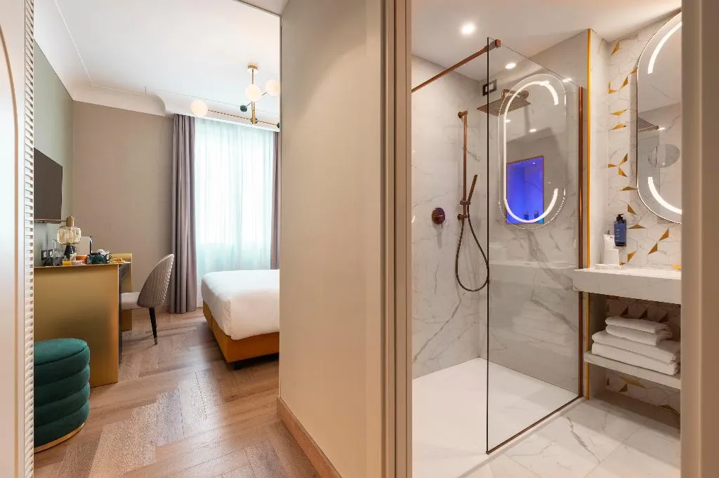 DOUBLE SUPERIOR ONE BEDROOM Room, Jerome Hotel, Rome