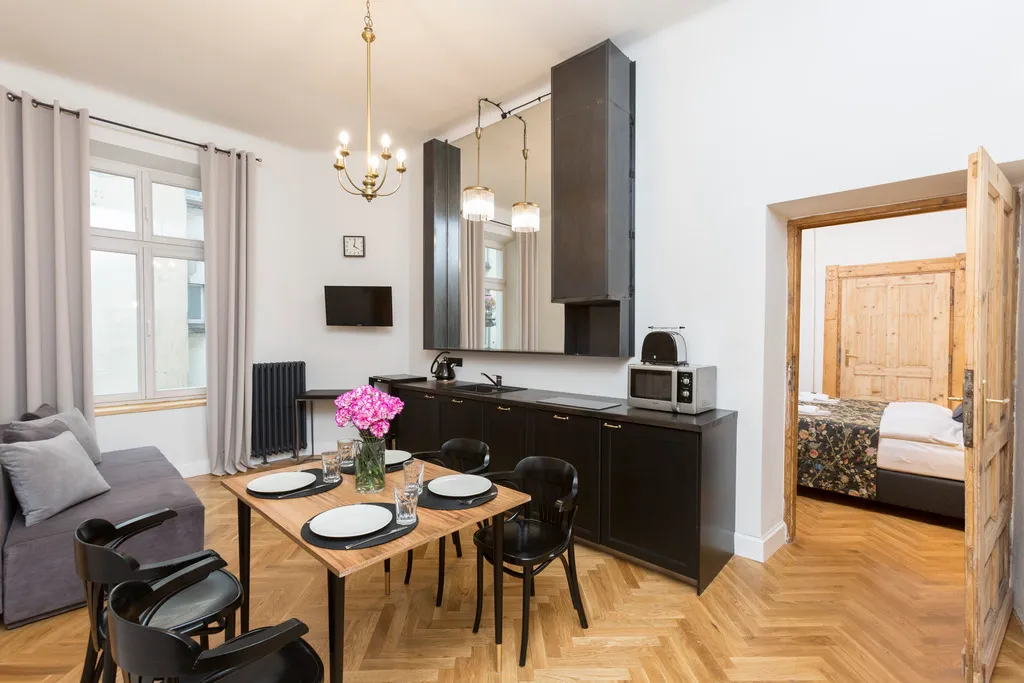 APARTMENT CAPACITY 6 TWO BEDROOMS Room, Antique Apartments Plac Szczepanski, Krakow