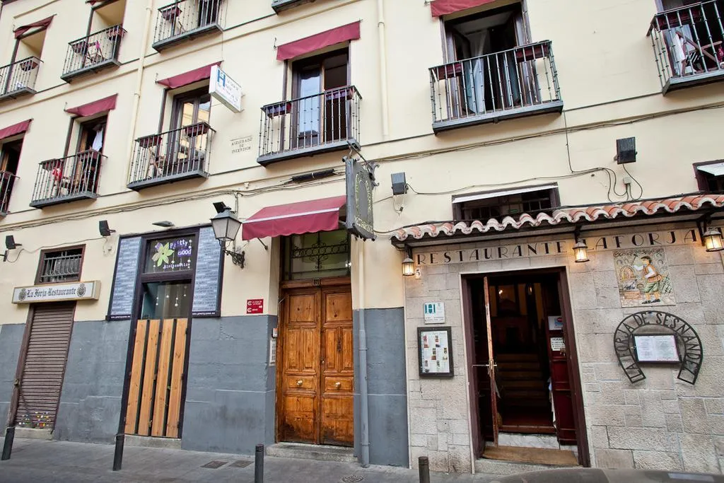General view, La Casa De La Plaza, Madrid
