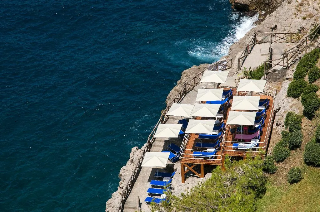 Beach, Delfino, Naples