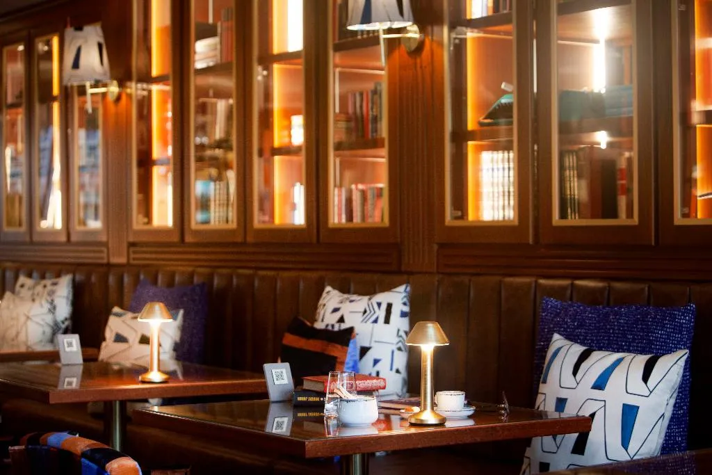 Bar, Wine & Books Porto Hotel, Porto
