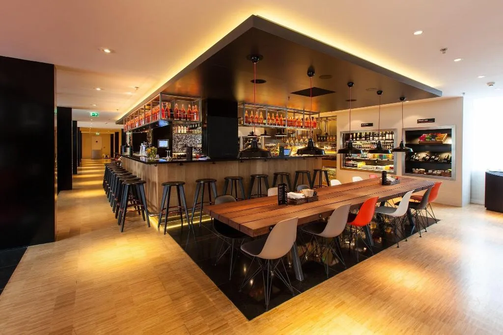 Restaurant, citizenM Amsterdam South hotel, Amsterdam