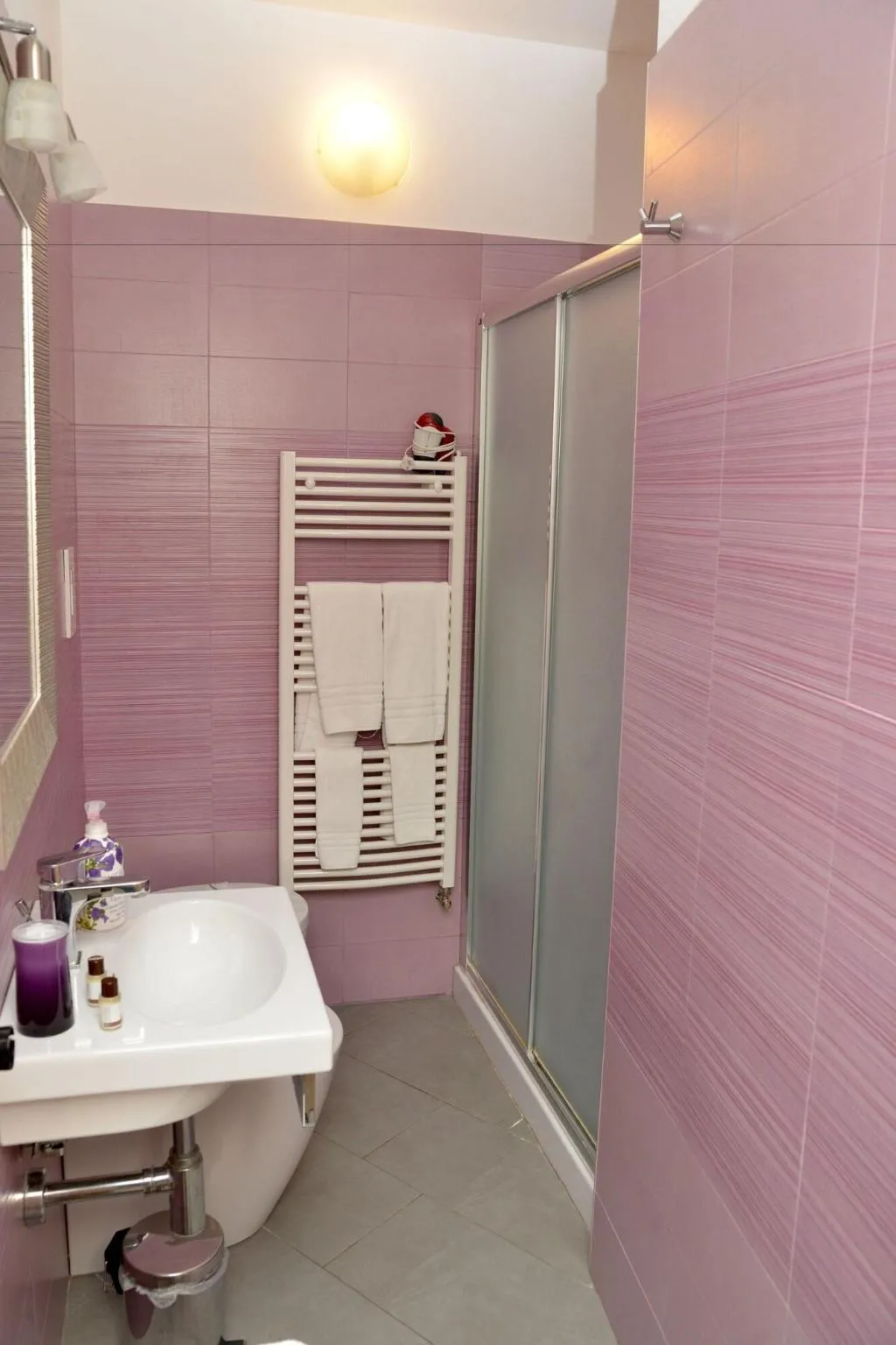 Room, San Marciano, Catania