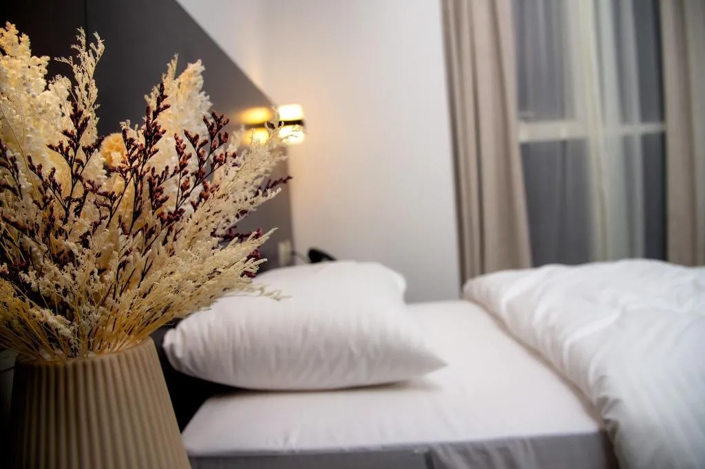 Room, Garden City Hotel, Dubai