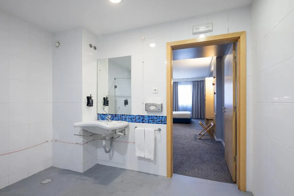 DOUBLE Accessible Room, Holiday Inn Express Porto Exponor, Porto