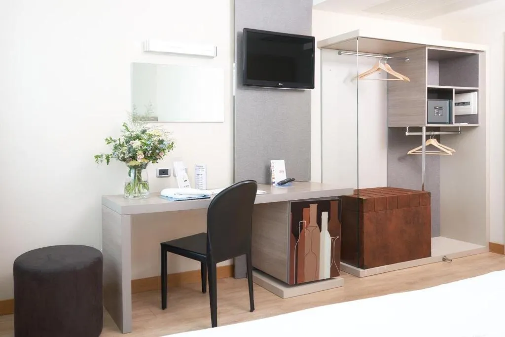 Room, Hotel Omnia, Venice