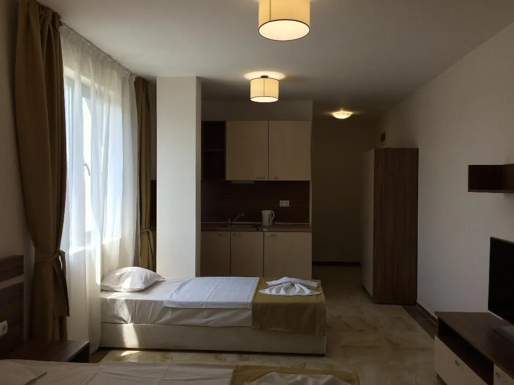 TRIPLE STANDARD Room, Palm Residence, Bourgas