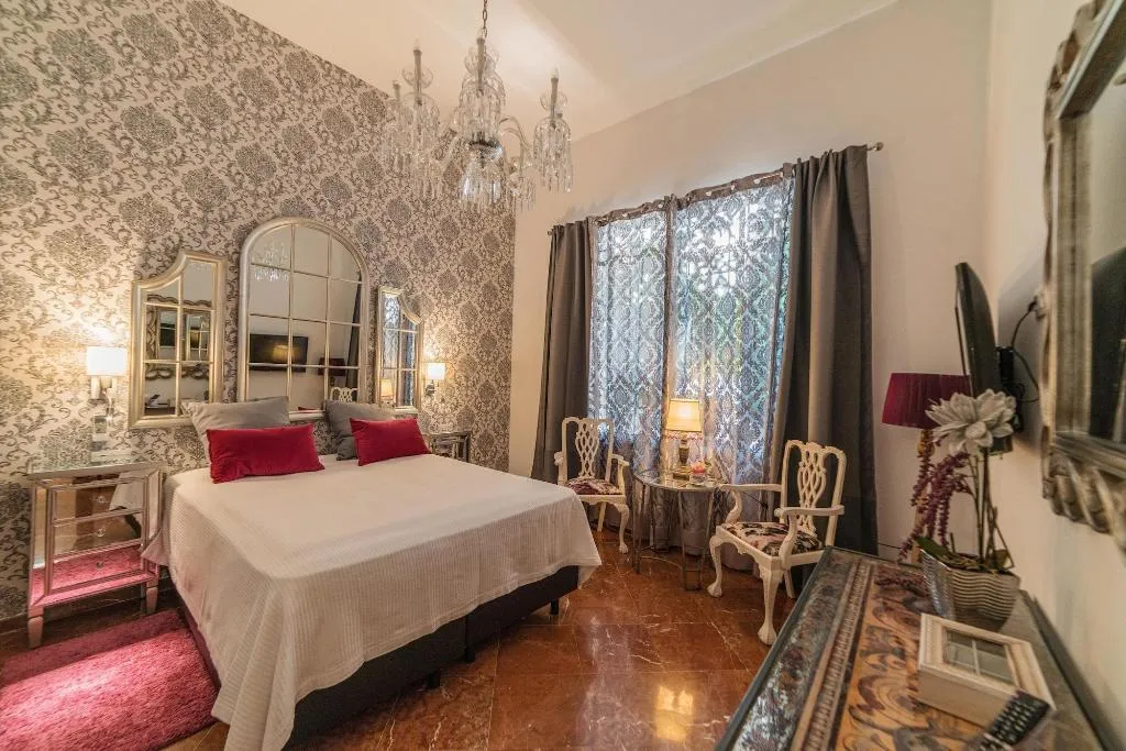 Room, Rey Don Pedro Luxury Home, Seville