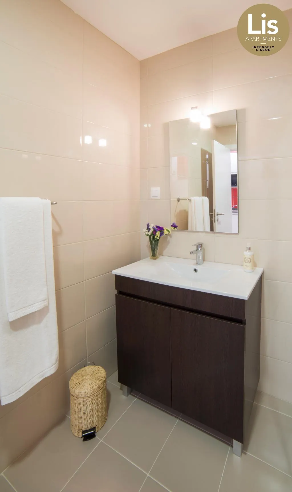 APARTMENT CAPACITY 4 ONE BEDROOM Room, Lis Apartments, Lisbon
