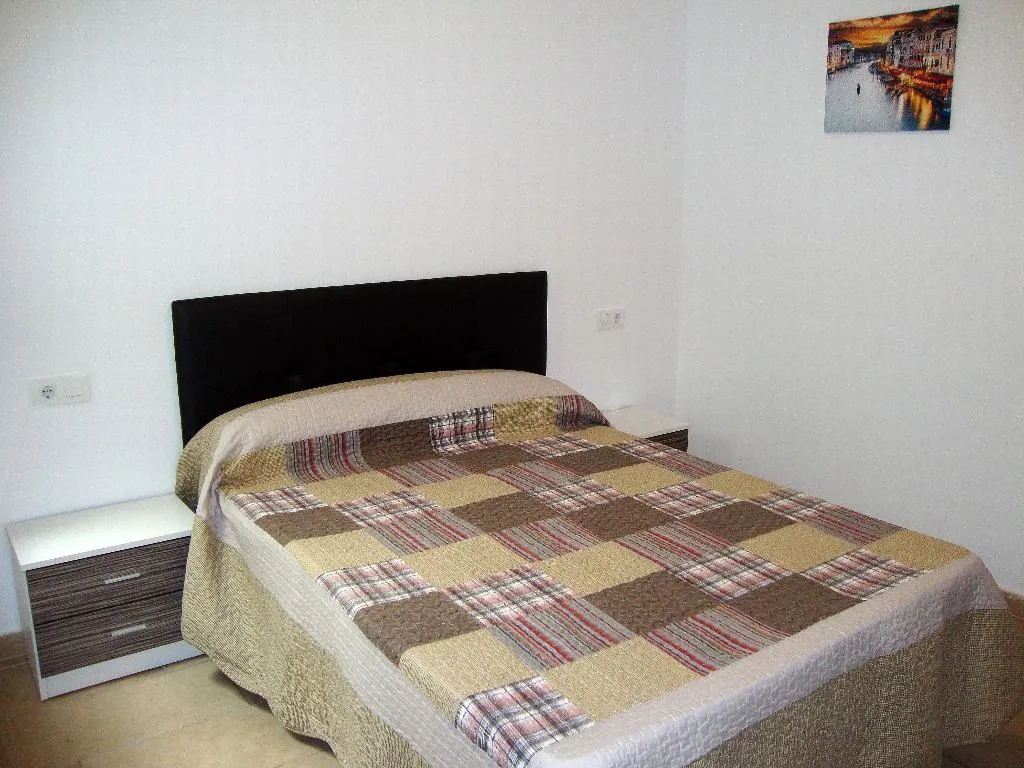 APARTMENT CAPACITY 6 TWO BEDROOMS Room, Apartamentos Las Palmeras 3000, Valencia
