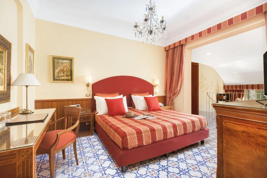 SUITE WITH VIEWS Room, Antiche Mura, Naples