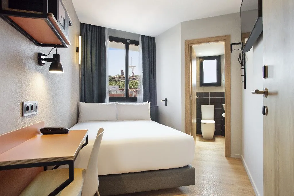 DOUBLE ECONOMY Room, Brick Barcelona, Barcelona
