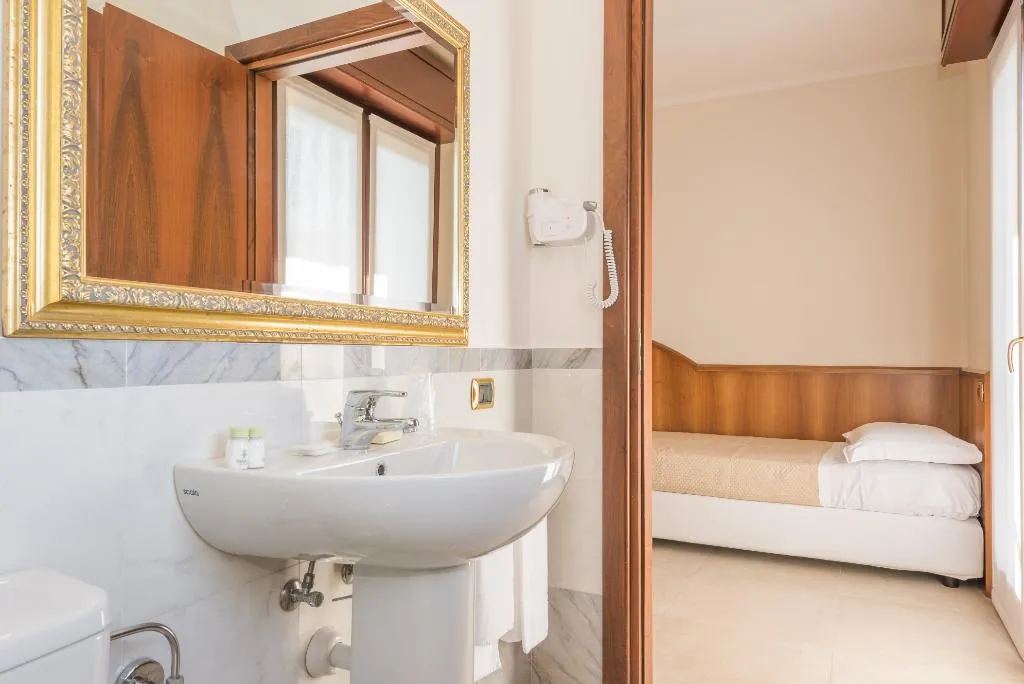 TWIN STANDARD Room, Albergo Villa Priula, Milan