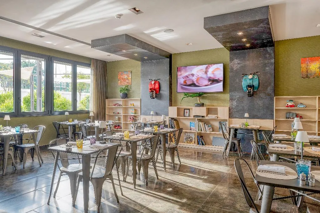 Restaurant, H10 Roma Citta, Rome