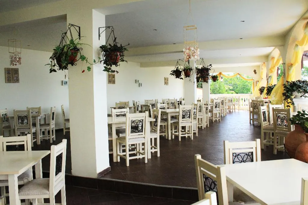Restaurant, Royal Park, Bourgas