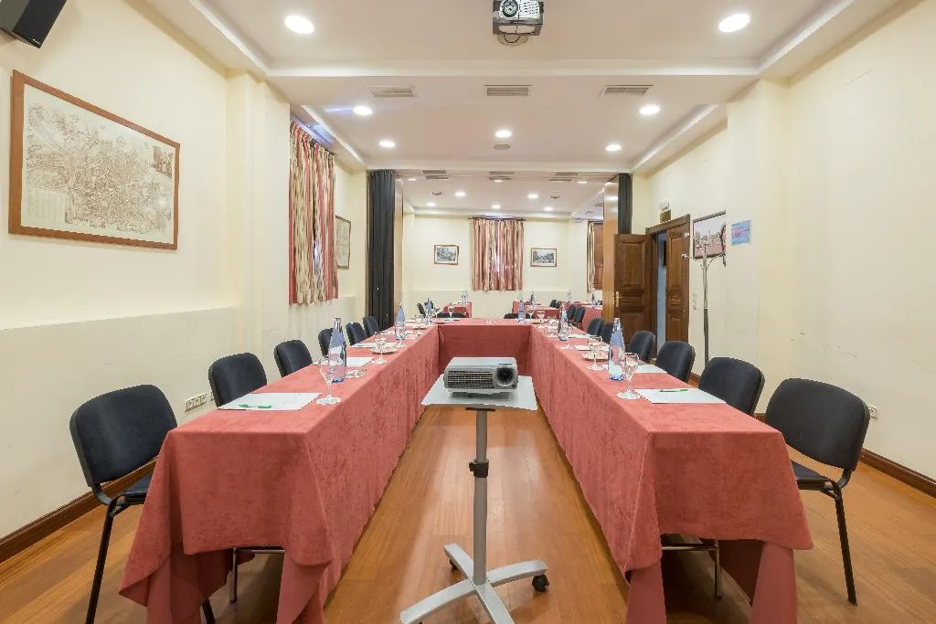 Conferences, Condesa de Chinchon, Madrid