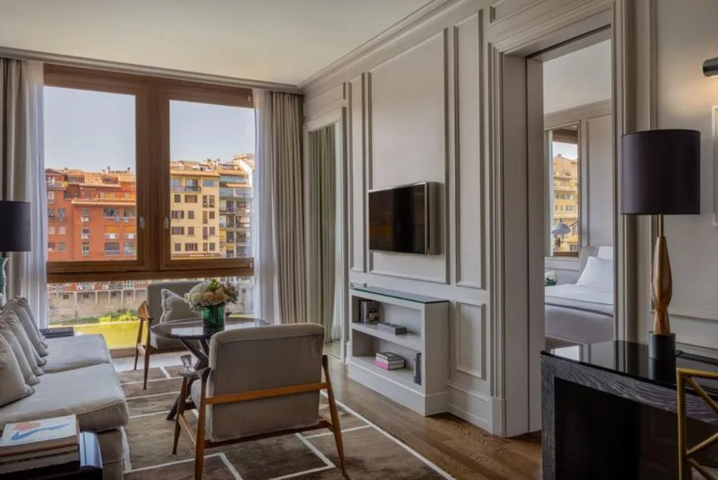 STUDIO DELUXE RIVER VIEW Room, Portrait Firenze, Florence