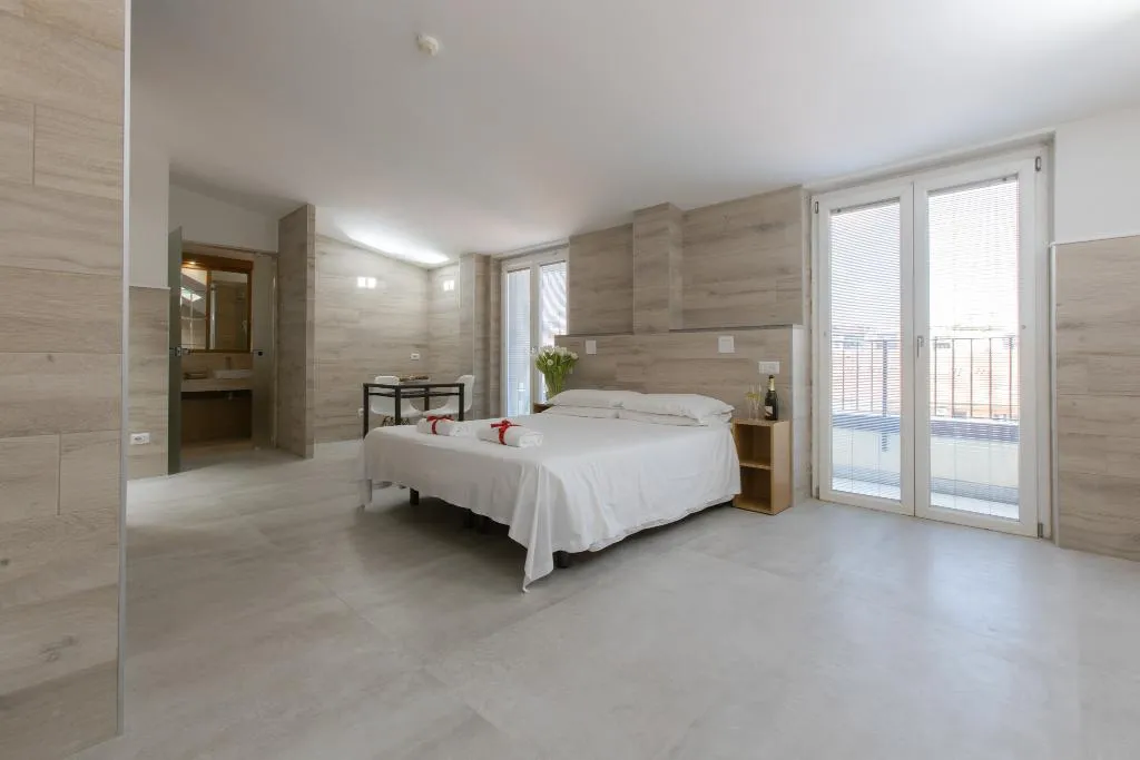 JUNIOR SUITE STANDARD Room, Eurohotel, Milan